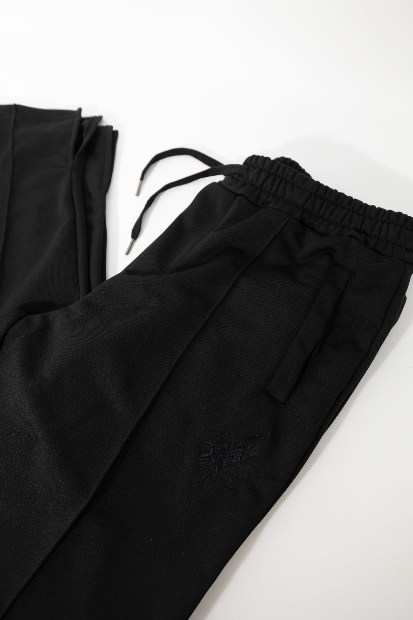 Naturals - Black Premium Pants