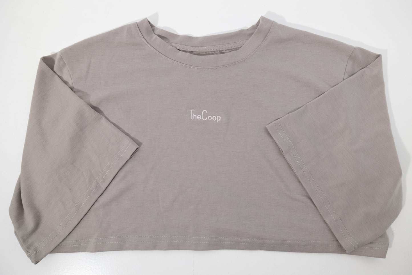 Coop Signature - Natural Women’s Cropped Tee